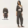 Conjunto de yoga simple y elegante de tres piezas para mujer, con un top de tirantes finos para fitness, adecuado para entrenamiento de Pilates y deportes casuales
