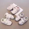 Zapatillas de Encaje con Estrellas para Niños 2026 Estilo Nuevo de Primavera Zapatillas de Moda para Niñas con Moño Estilo Ballet Forrest Gump
