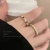 Anel de Pérola Esmaltado Colorido para Mulheres, Luxo Leve, Estilo Elegante e de Alta Qualidade, Anel para Dedo Indicador, Design Exclusivo, Joias Abertas para Atacado