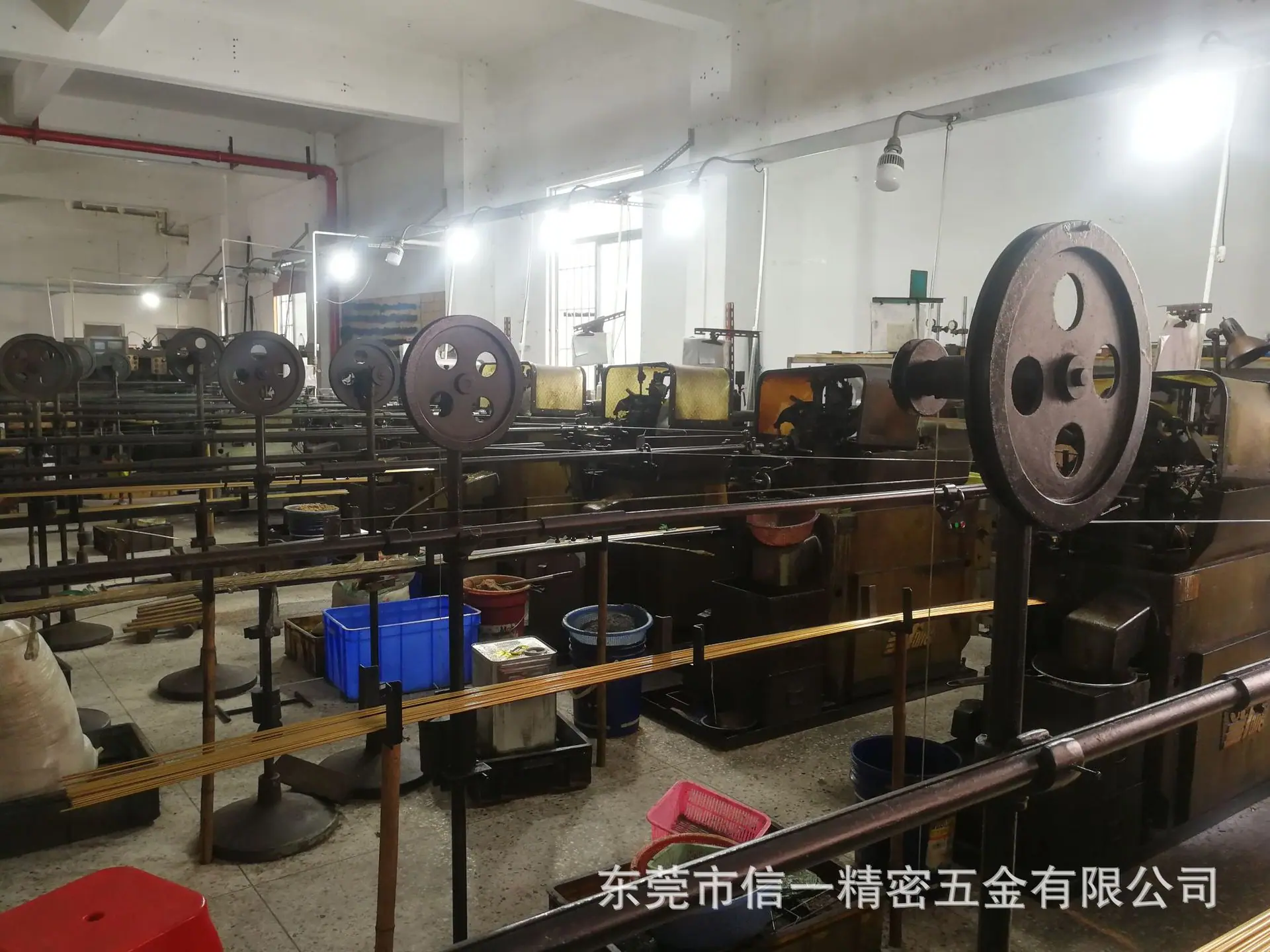 信一五金工厂图片