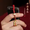 2026 Novo Amuleto de Segurança Chaveiro Estilo Chinês Pingente Tecido Artesanal Unissex Criativo Ornamento de Corrente para Celular