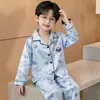 Pijama de seda de hielo para niños, estilo de dibujos animados de manga larga y pantalón largo para verano, cuello de solapa, fino, lindo, corte holgado, ropa de casa, adecuado para usar al aire libre