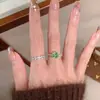 Anillo Cuadrado de Azúcar de Diamante Verde Oliva de Lujo Ligero Vintage Francés de Alta Calidad con Anillo de Moda Simple Exquisito Apilado Elegante Antiguo