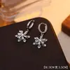 Pendientes de Botón con Diseño de Estrella Hueca y Saturno de Circonita Completa Moda Personalidad Exquisita Lujo Ligero Elegante Versátil Temperamento