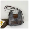 Bolsa Tote Casual de Ombro Grande Capacidade com Estampa de Carta de Comércio Exterior, Nova Coleção Outono 2025, Estilosa, Simples, Nicho