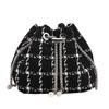 Bolsa de Lã com Design de Nicho 2022 Nova Bolsa Estilo Bolsa Feminina Verão Versátil Bolsa Transversal com Corrente Bolsa de Mão Tipo Balde