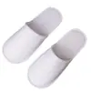 Pantuflas desechables de hotel hospitalidad en casa salón de belleza felpa encriptada pantuflas no desechables fábrica de origen