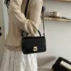 Bolso tejido de color liso, minimalista, superventas transfronterizo, bolso pequeño cuadrado para el hombro, bolso cruzado nuevo para mujer, moderno y elegante