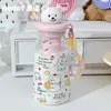 Taza de agua de oso linda original para estudiantes, portátil, taza con popote anticaídas, alto atractivo estético, estilo femenino, con separador de té, vaso de plástico