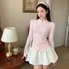 ¡Imprescindible que favorece la figura! Top de otoño para mujer, ajustado, de manga larga, con media cremallera, que marca la cintura y dobladillo irregular