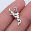 22x 10mm 1.1g plata antigua aleación DIY accesorios deportivo musical marciales atleta colgante