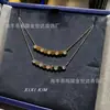 Shangmei V Oro Versión Alta CNC Colgante de Panal Oro Rosa 18K Cara Sonriente Cadena para Clavícula Transfronterizo Europeo y Americano Dropshipping