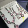 Elegante y fresco conjunto de collar de un solo lado azul-rosa estilo palacio, moderno, exquisito, de alta gama, finamente elaborado, cadena ligera de lujo para la clavícula