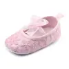 Zapatos nuevos de otoño para bebé y niño pequeño con suela blanda y lazo, venta al por mayor de comercio exterior, zapatos para bebé y niño pequeño D0684