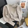 Nuevo suéter de punto coreano para otoño e invierno, de trabajo pesado, con cuentas, cuello redondo, color liso, suave y acogedor para mujer, top de punto casual versátil de corte holgado