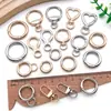 Liga de Zinco Fecho Redondo de Mola Chaveiro em Formato de Coração Mosquetão para Cães Artesanal DIY Bolsa Fecho Universal Acessório de Joia Materiais