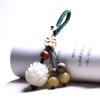 Llavero con forma de loto tallado en raíz de Bodhi blanca para coche, colgante para bolso, estilo étnico artístico, joyería fresca para colgar al por mayor