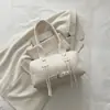 Bolso de mujer de alta gama, nuevo modelo otoño 2026, bolso de hombro para el día a día, diseño de nicho moderno y simple, bolso de mano para el hombro