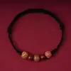 Pulsera de Hilo Rojo Tejida a Mano con Nube Auspiciosa de Madera de Durazno, Amuleto Unisex para el Año de su Zodíaco, Regalo Estilo Tendencia Nacional