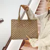 Nova bolsa de maquiagem de malha com flor de névoa estilo coreano, necessaire, bolsa de mão para mulheres, bolsa tote para trabalho e deslocamento
