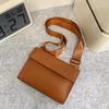 Bolso Sobre con Solapa de Moda Ins Simple Combinable Cuero Bolso de Pecho para Hombre y Mujer Estilo Coreano Textura de Alta Gama Bolso Cuadrado Pequeño Cruzado