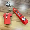 Llavero Colgante de Jersey de Fútbol de Goma Suave Llavero de Bolso de Coche Accesorio Regalo Llavero Divertido al por Mayor