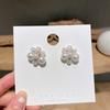 Pendientes de tuerca de diamantes de flor de perla de moda personalizada estilo coreano aguja de plata S925 Dama elegantes moda fuegos artificiales pendientes de tuerca de perla