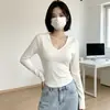 Camiseta de manga larga con capucha para mujer, estilo fino de otoño e invierno, corte ajustado, sexy, top corto, moderno, camiseta base sexy para llevar debajo