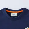 2026 Primavera e Verão Novas Camisetas de Meninos Roupas Infantis Novas Europeias e Americanas Camisetas de Meninos Desenho Animado Gola Redonda Manga Curta Camisetas Infantis Distribuição