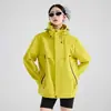 Nova Jaqueta de Outdoor 2026 para Mulheres, À Prova de Vento e Impermeável, Roupa de Trabalho para Primavera e Outono, Jaqueta Corta-Vento Turística de Caminhada com Logo para Homens