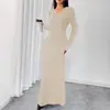 Estación Independiente Comercio Exterior Europeo y Americano Otoño e Invierno Vestido de Canalé de Color Sólido Vestido Largo Simple Elegante de Cuello en V de Botones para Mujer
