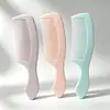 Pente de Plástico Portátil Adequado para Pessoas Comuns Pentear e Massagear o Cabelo em Casa ou ao Sair