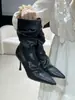 Botas Elegantes de Punta Fruncidas Apiladas para Mujer Estilo 2026 Tendencia Otoño Tacón Fino Botines de Tacón Alto Botines Blancos