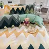 Juego de Ropa de Cama Fresco y Sencillo de Cuatro Piezas, Funda de Edredón, Ropa de Cama Individual para Dormitorio de Chicas, Uso en el Hogar, Lavable, Conjunto Moderno de Tres Piezas