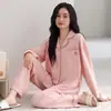 Pijama de Algodón Puro de Manga Larga para Mujer Otoño e Invierno Se Puede Usar Afuera Cardigan Solapa Simple Nuevo Dibujos Animados Conjunto de Ropa de Casa 100% Algodón