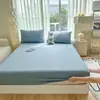 Lençol de Cama de Peça Única 100% Algodão Lavado Classe A Conjunto de Três Peças, Capa de Cama Antiderrapante, Capa Protetora Universal à Prova de Poeira para Colchão para Todas as Estações