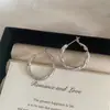 Brincos Simples Espirais em Forma de C para Mulheres Design de Moda Brincos Versáteis Estilo Frio de Luxo Discreto Brincos para Mulheres