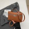 Exquisita Bolsa Lonchera tipo Satchel para Mujer 2025 Nuevo Estilo Patrón Granulado Bolso de Hombro Único Cruzado Versátil Bolso Cuadrado Pequeño Moda Bolsa Caja