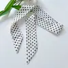 Pañuelo para la cabeza, diadema, pañuelo de seda de lunares blancos y negros, pañuelo para el cuello, versátil y elegante, se puede combinar con camisas, usar como cinta, lazo para bolso o cinturón