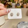 Aretes Transfronterizos de Nuevo Lujo Ligero de Margarita con Diamantes Completos Pequeños Frescos Dulces Lindos Aretes Temperamentales Modernos para el Trabajo