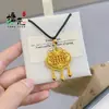 Transmissão ao Vivo do Mesmo Estilo Ouro de Areia Vietnamita Pingente de Pepita de Ouro Robusta Cravejada de Diamantes Pingente de Fechadura da Fortuna Dourada Banhada a Cobre Atacado