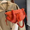 Bolsa Feminina de Tecido de Nylon 2026 Novo Verão Estilo Nicho Francês Bolsa de Ombro Único Transversal Bolsa Selim Popular de Alta Qualidade