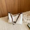 Bolso de mano tejido blanco estilo retro francés 2026 para mujer, bolso de hombro y cruzado de gran capacidad, estilo artístico para ir al trabajo