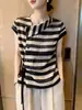 Top Feminino Estilo Retro Coreano Verão 2026, Design Único, Manga Curta Casual, Amarração na Cintura, Toque de Luxo