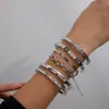 Jieding Pulsera Europea y Americana de Acero Inoxidable Joyería sin Color Lujo Ligero Pulsera de Alta Gama Joyería de Acero de Titanio Oro 18k Transfronterizo