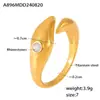 Viento chic europeo y americano, apertura recortada con anillo de dedo de diamante brillante, acero de titanio con revestimiento PVD de oro real de 18k, anillo de lujo ligero que no se decolora