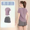 Conjunto Profissional de Roupa Esportiva para Corrida Feminina Verão Novo Respirável Secagem Rápida Roupas Fitness Manga Curta Traje de Yoga de Alta Qualidade