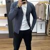 Cárdigan de punto fino para hombre, abrigo moderno y elegante de color sólido, suéter versátil, suéter casual de manga larga ajustado.