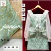 Abrigo de vestir tejido dorado moderno vestido de noche falda corta zapatos sofá fábrica de brocado en stock descuento tela jacquard