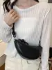 Bolso de mujer súper popular transfronterizo 2026 nuevo nicho bolso tipo bollo para debajo del brazo con un diseño de alta gama, elegante y versátil, adecuado para llevar al hombro o cruzado